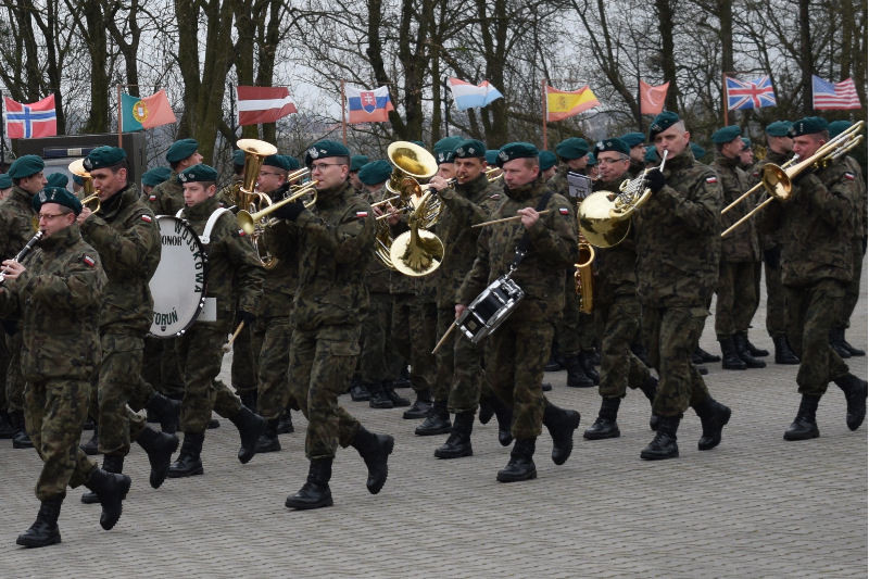 Uroczysty apel z okazji przekazania i przyjęcia obowiązków dowódcy 3. Batalionu Drogowo-Mostowego