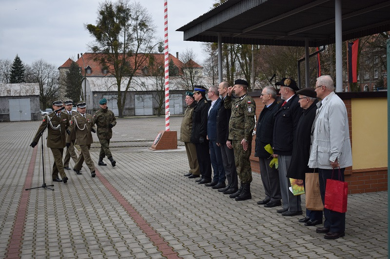 Uroczysty apel z okazji przekazania i przyjęcia obowiązków dowódcy 3. Batalionu Drogowo-Mostowego