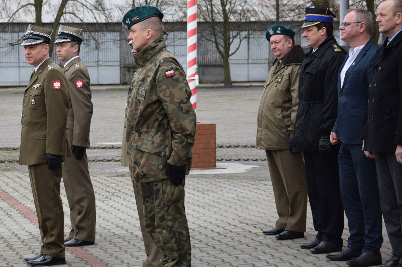Uroczysty apel z okazji przekazania i przyjęcia obowiązków dowódcy 3. Batalionu Drogowo-Mostowego