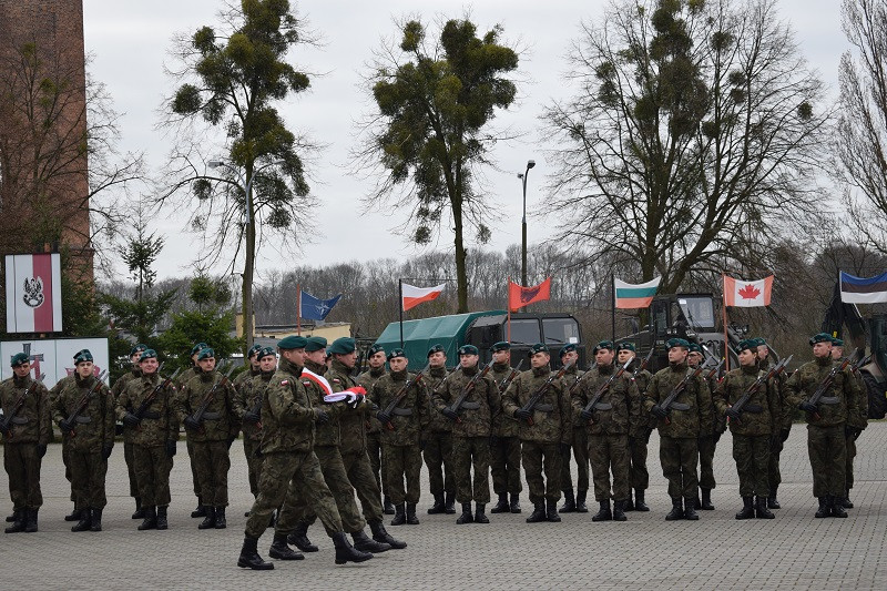 Uroczysty apel z okazji przekazania i przyjęcia obowiązków dowódcy 3. Batalionu Drogowo-Mostowego