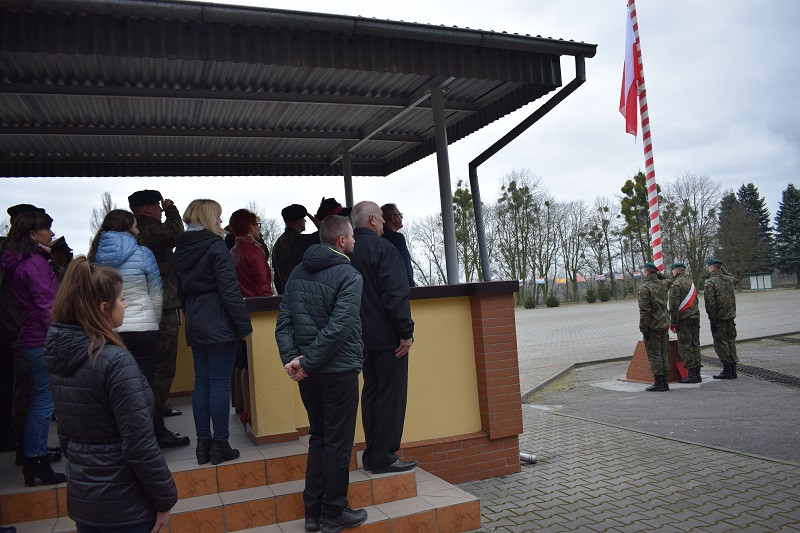 Uroczysty apel z okazji przekazania i przyjęcia obowiązków dowódcy 3. Batalionu Drogowo-Mostowego