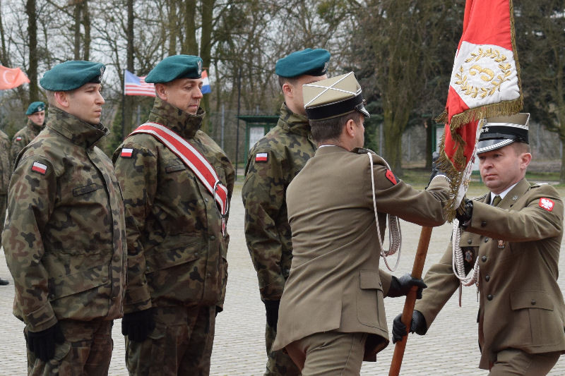 Uroczysty apel z okazji przekazania i przyjęcia obowiązków dowódcy 3. Batalionu Drogowo-Mostowego