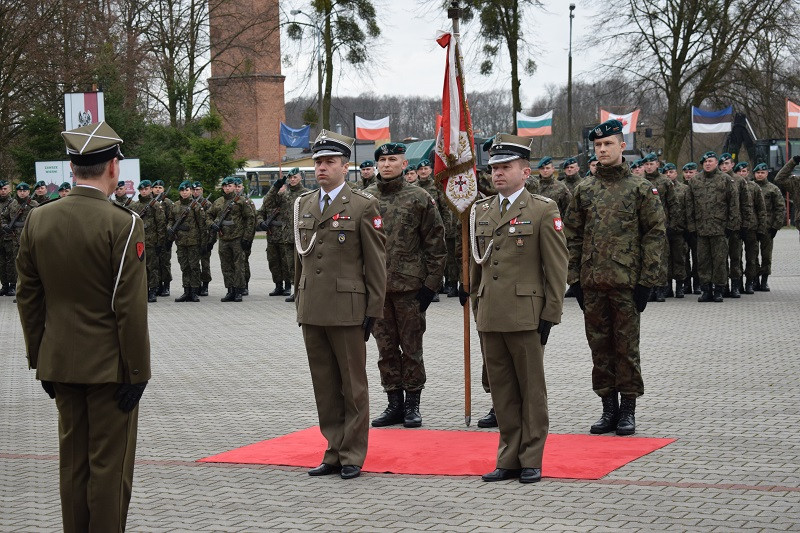 Uroczysty apel z okazji przekazania i przyjęcia obowiązków dowódcy 3. Batalionu Drogowo-Mostowego