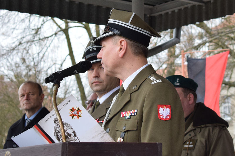 Uroczysty apel z okazji przekazania i przyjęcia obowiązków dowódcy 3. Batalionu Drogowo-Mostowego