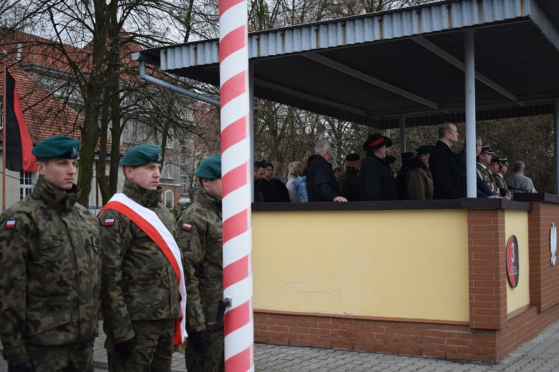 Uroczysty apel z okazji przekazania i przyjęcia obowiązków dowódcy 3. Batalionu Drogowo-Mostowego
