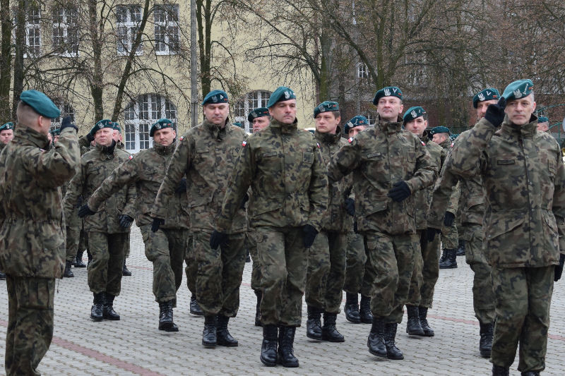 Uroczysty apel z okazji przekazania i przyjęcia obowiązków dowódcy 3. Batalionu Drogowo-Mostowego