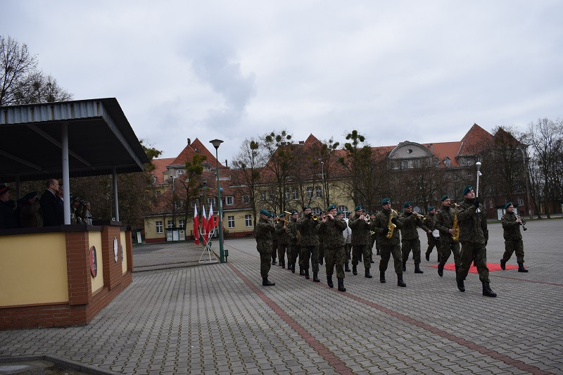 Uroczysty apel z okazji przekazania i przyjęcia obowiązków dowódcy 3. Batalionu Drogowo-Mostowego