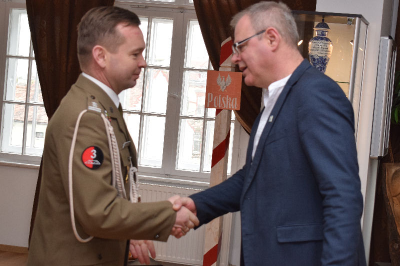 Uroczysty apel z okazji przekazania i przyjęcia obowiązków dowódcy 3. Batalionu Drogowo-Mostowego