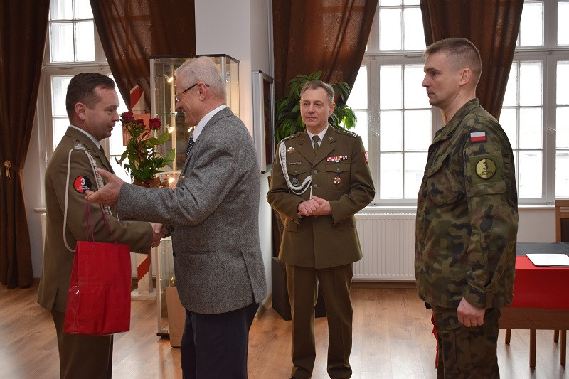 Uroczysty apel z okazji przekazania i przyjęcia obowiązków dowódcy 3. Batalionu Drogowo-Mostowego