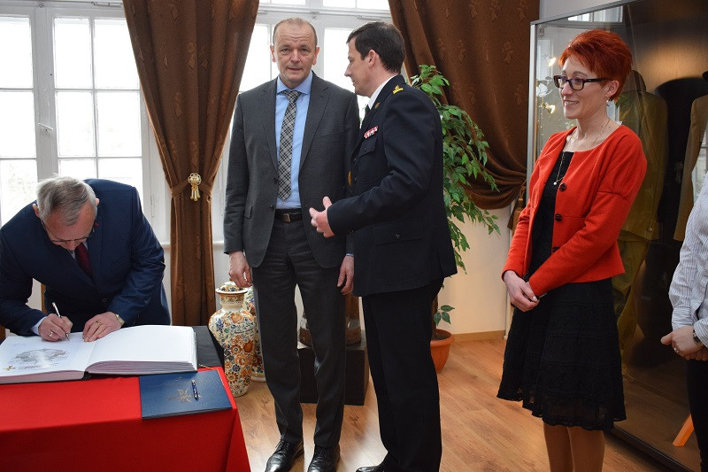 Uroczysty apel z okazji przekazania i przyjęcia obowiązków dowódcy 3. Batalionu Drogowo-Mostowego