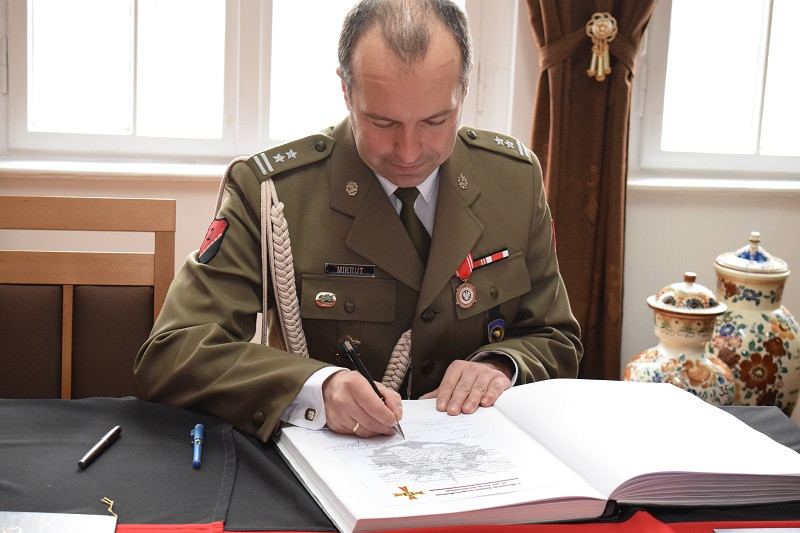 Uroczysty apel z okazji przekazania i przyjęcia obowiązków dowódcy 3. Batalionu Drogowo-Mostowego