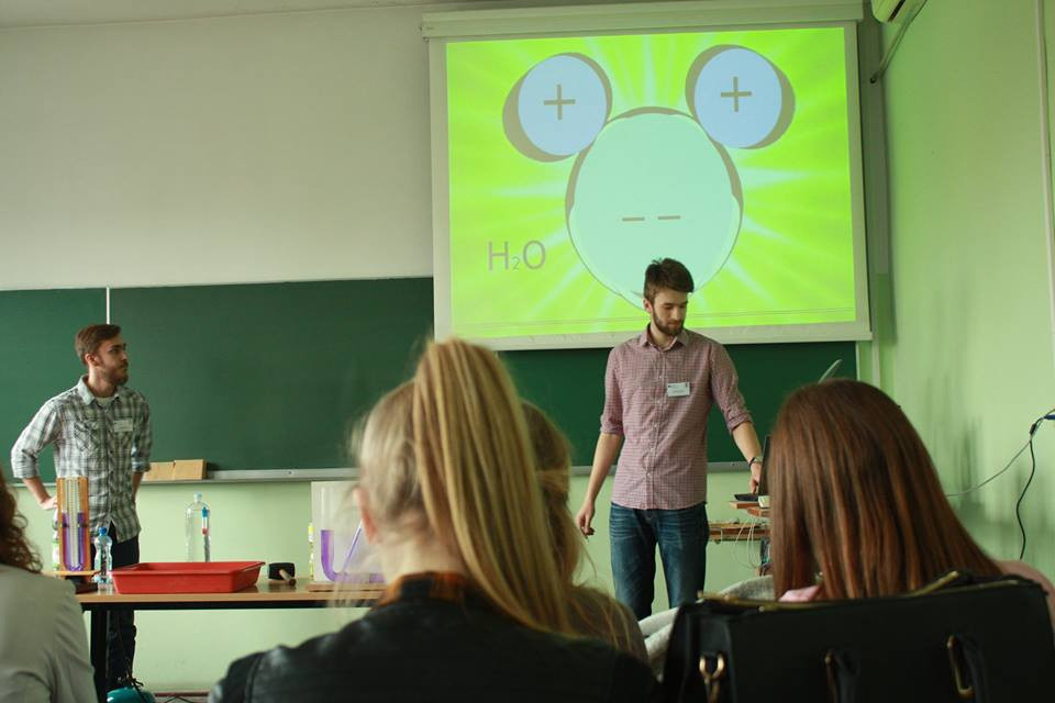 ZS nr 2 z wizytą w Instytucie Fizyki UMK w Toruniu