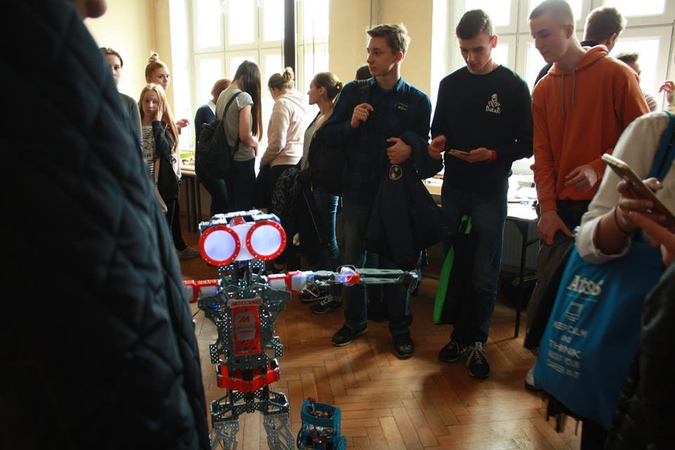 ZS nr 2 z wizytą w Instytucie Fizyki UMK w Toruniu