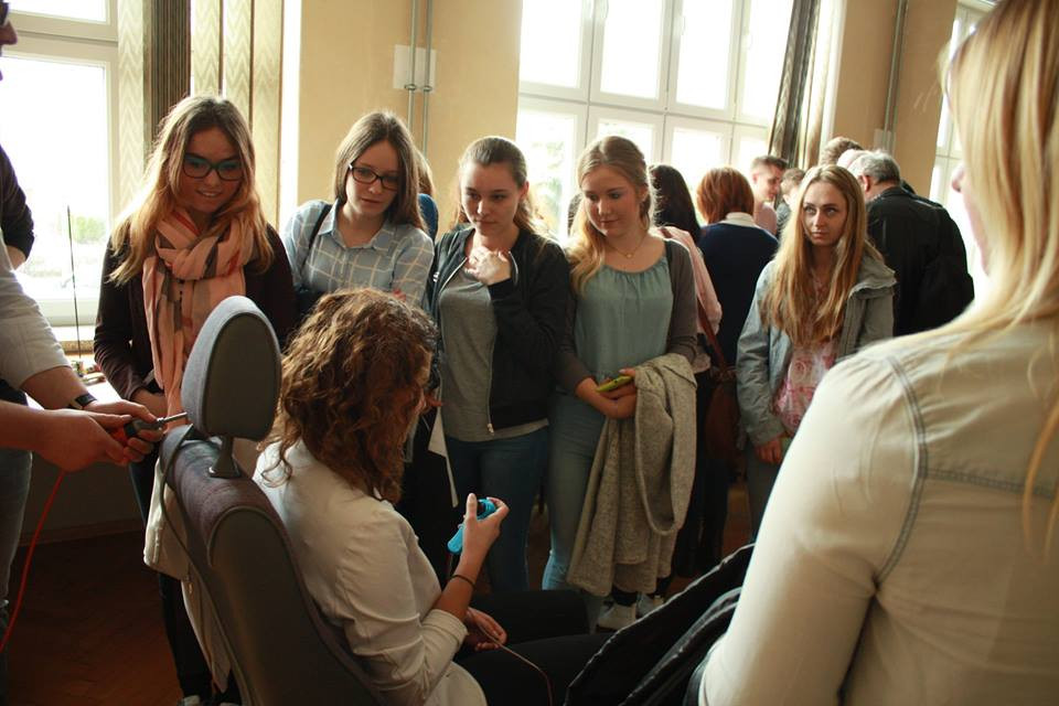 ZS nr 2 z wizytą w Instytucie Fizyki UMK w Toruniu