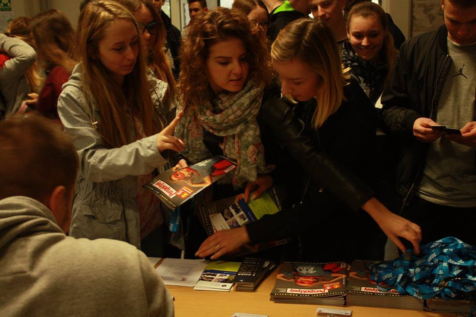 ZS nr 2 z wizytą w Instytucie Fizyki UMK w Toruniu