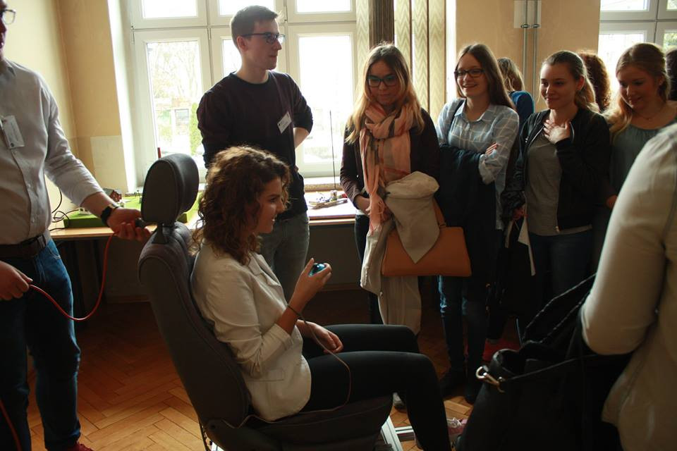 ZS nr 2 z wizytą w Instytucie Fizyki UMK w Toruniu