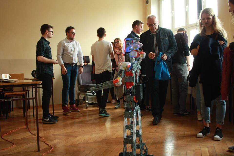 ZS nr 2 z wizytą w Instytucie Fizyki UMK w Toruniu