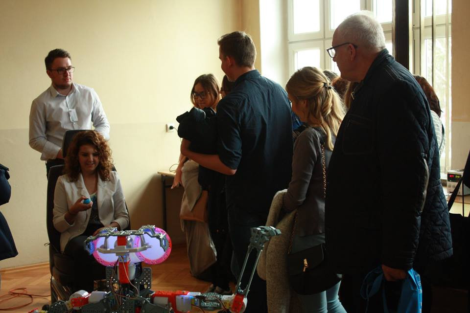 ZS nr 2 z wizytą w Instytucie Fizyki UMK w Toruniu