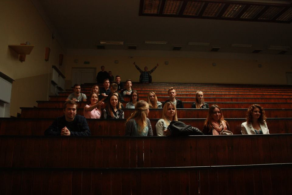 ZS nr 2 z wizytą w Instytucie Fizyki UMK w Toruniu