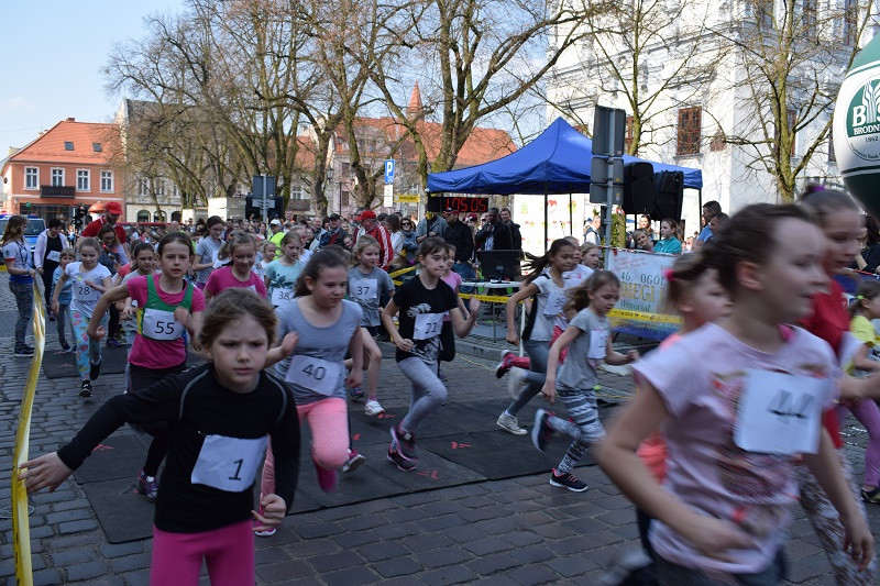 II Bieg Zakochanych dla Par w ramach 46 Ogólnopolskich Biegów Ulicznych 