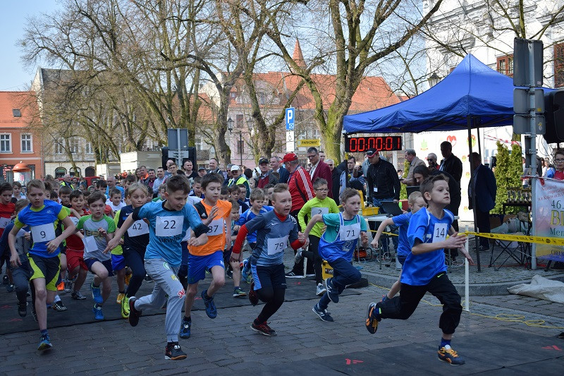 II Bieg Zakochanych dla Par w ramach 46 Ogólnopolskich Biegów Ulicznych 