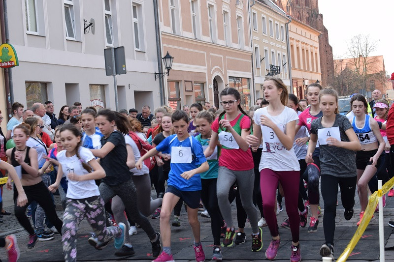 II Bieg Zakochanych dla Par w ramach 46 Ogólnopolskich Biegów Ulicznych 