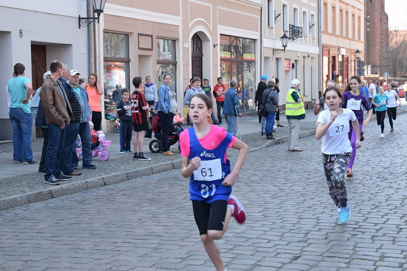 II Bieg Zakochanych dla Par w ramach 46 Ogólnopolskich Biegów Ulicznych 