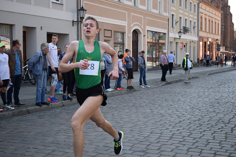 II Bieg Zakochanych dla Par w ramach 46 Ogólnopolskich Biegów Ulicznych 