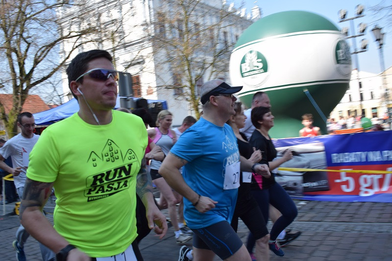 II Bieg Zakochanych dla Par w ramach 46 Ogólnopolskich Biegów Ulicznych 