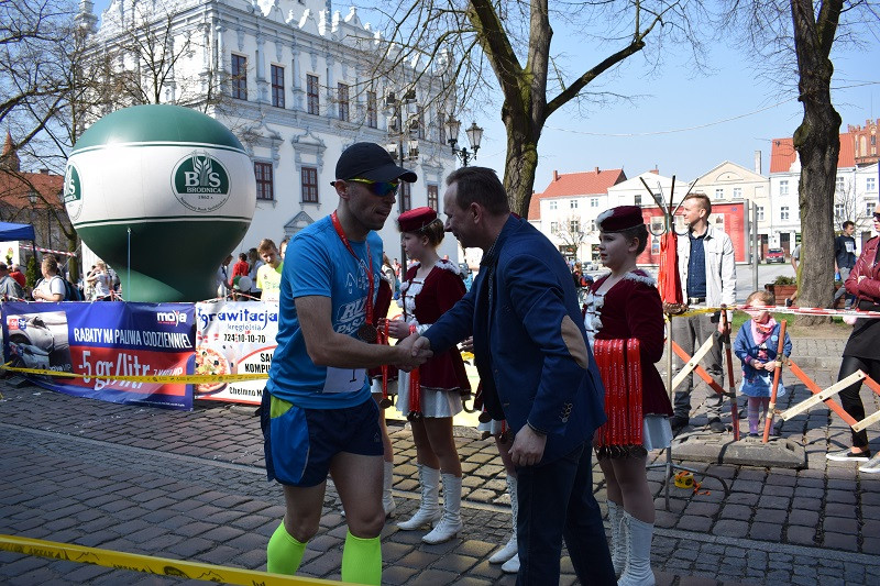 II Bieg Zakochanych dla Par w ramach 46 Ogólnopolskich Biegów Ulicznych 