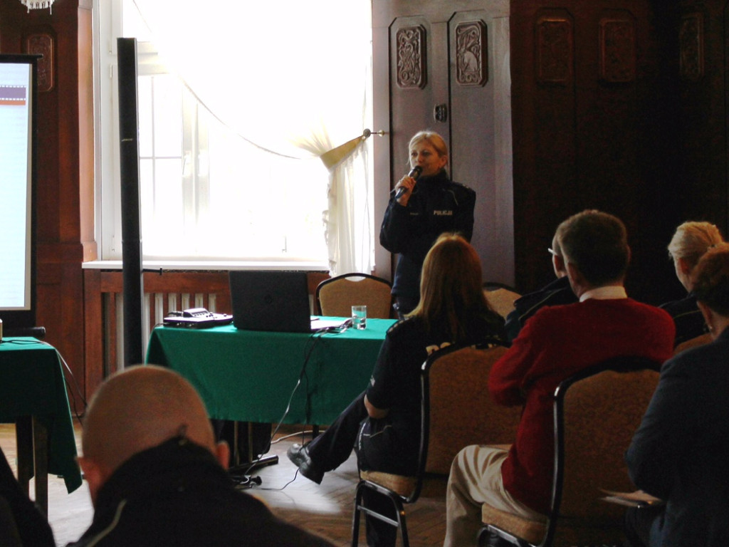 Współpraca Instytucji w zakresie przeciwdziałania przemocy w rodzinie i zapobiegania uzależnieniom