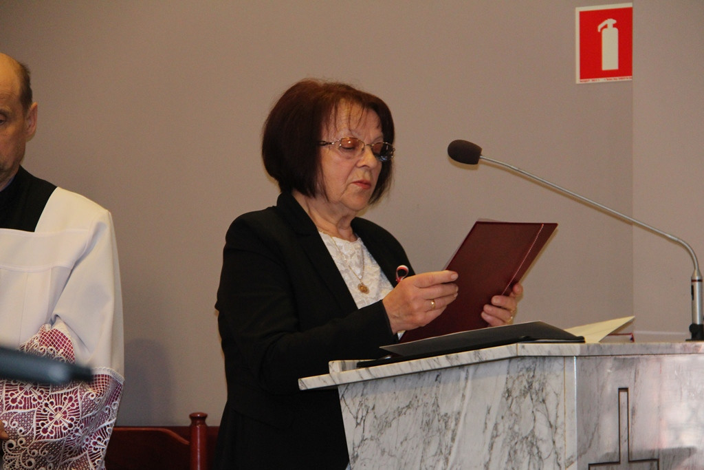 Uroczystość Odsłonięcia Tablicy ku Pamięci Prezydenta Rzeczypospolitej Polskiej prof. Lecha Kaczyńskiego, Jego małżonki Marii w Kościele Garnizonowym