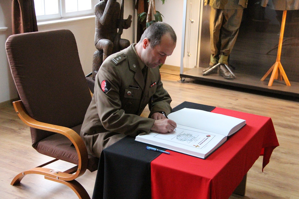 Pożegnanie żołnierzy odchodzących z 3 Batalionu Drogowo-Mostowego