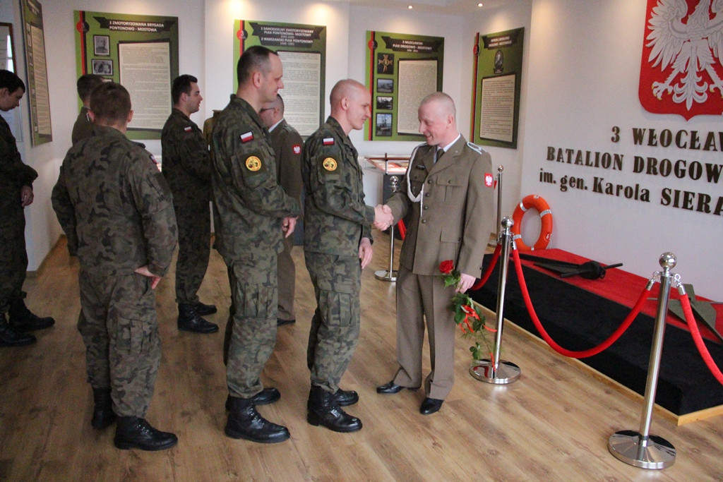 Pożegnanie żołnierzy odchodzących z 3 Batalionu Drogowo-Mostowego