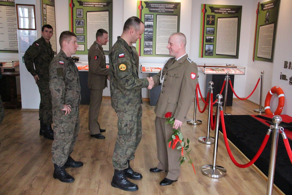 Pożegnanie żołnierzy odchodzących z 3 Batalionu Drogowo-Mostowego