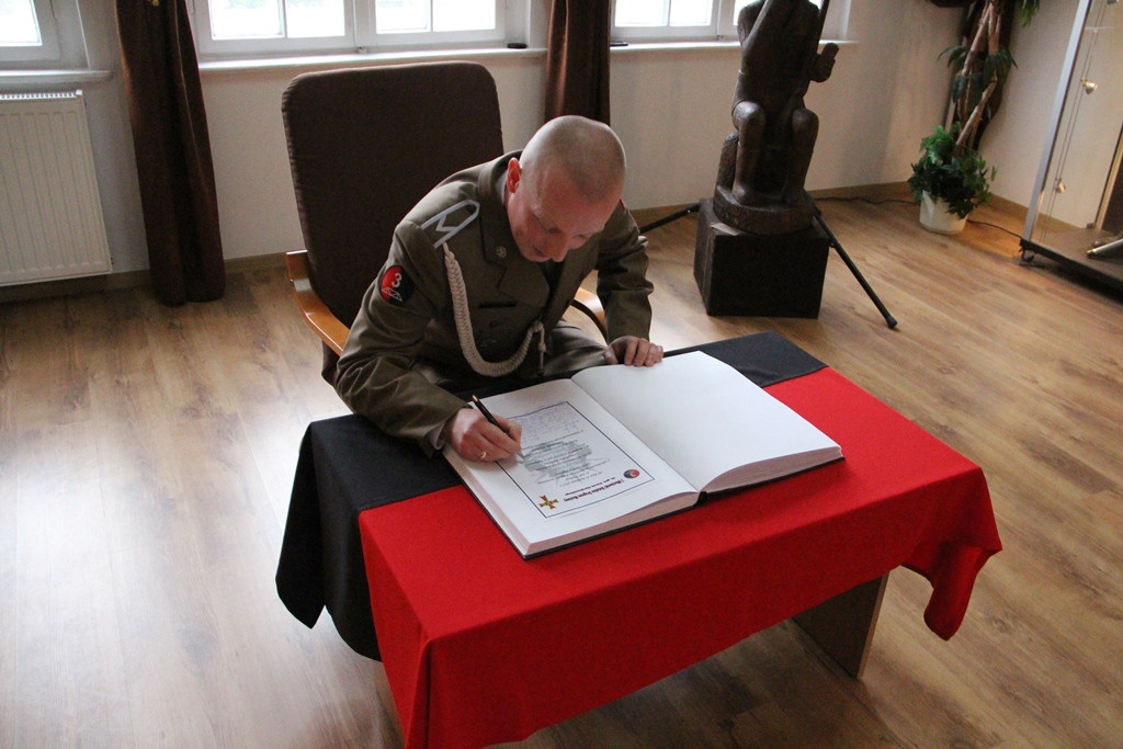 Pożegnanie żołnierzy odchodzących z 3 Batalionu Drogowo-Mostowego