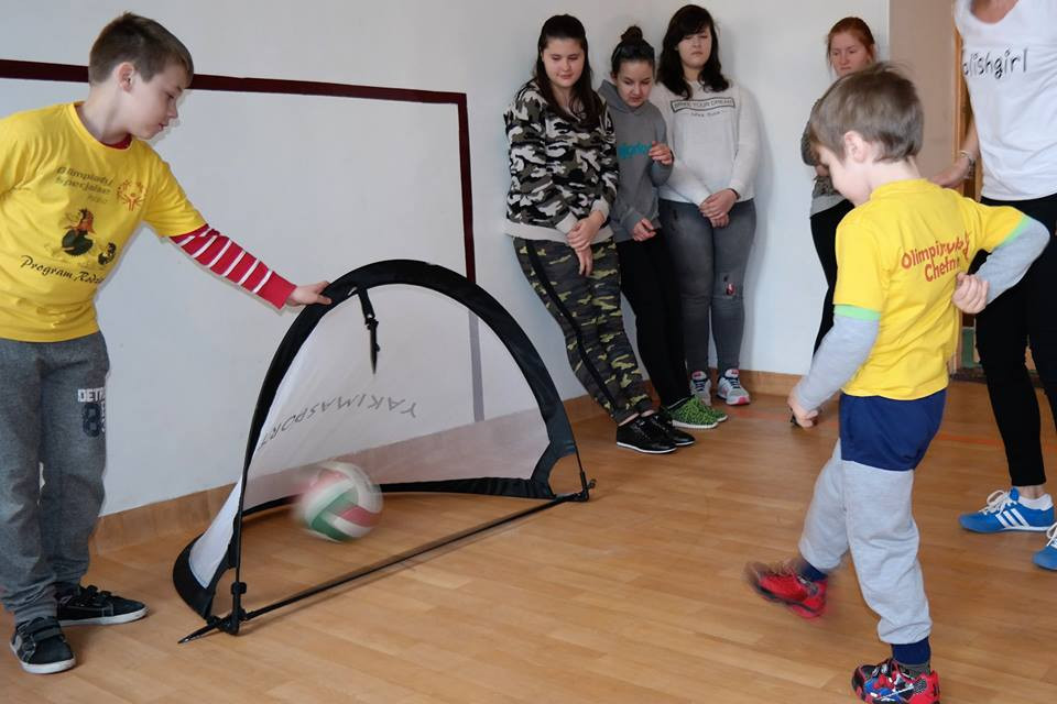 Trening Młodych Sportowców z Klubu Olimpiad Specjalnych 