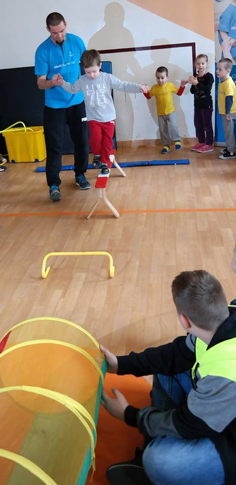 Trening Młodych Sportowców z Klubu Olimpiad Specjalnych 