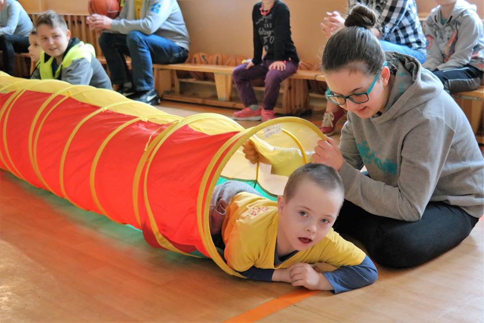 Trening Młodych Sportowców z Klubu Olimpiad Specjalnych 