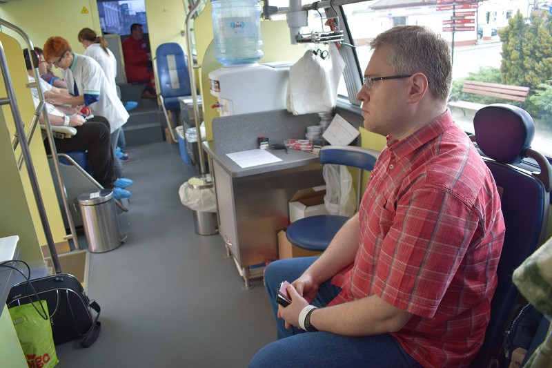 Pobór krwi przed Urzędem Miasta Chełmna w ramach akcji: 