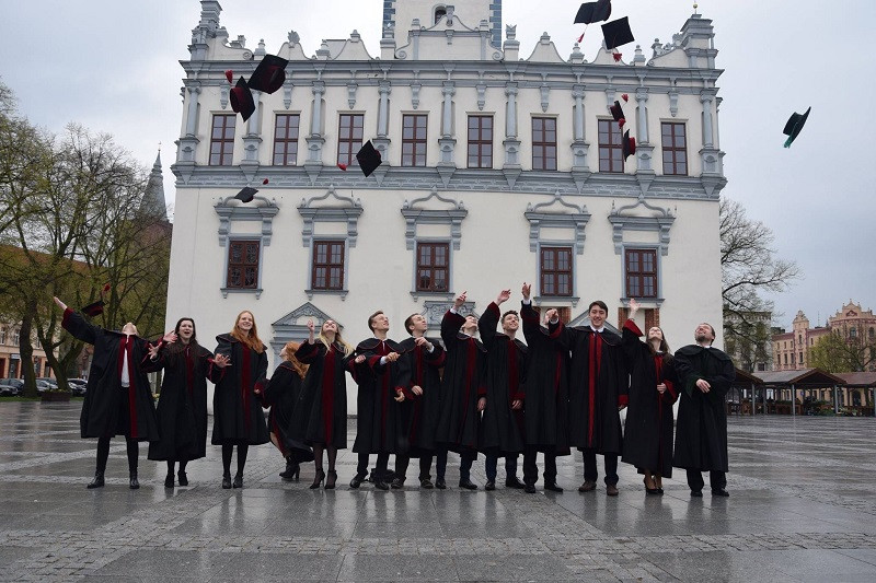 Zakończenie roku szkolnego maturzystów z Katolickiego Liceum Księży Pallotynów