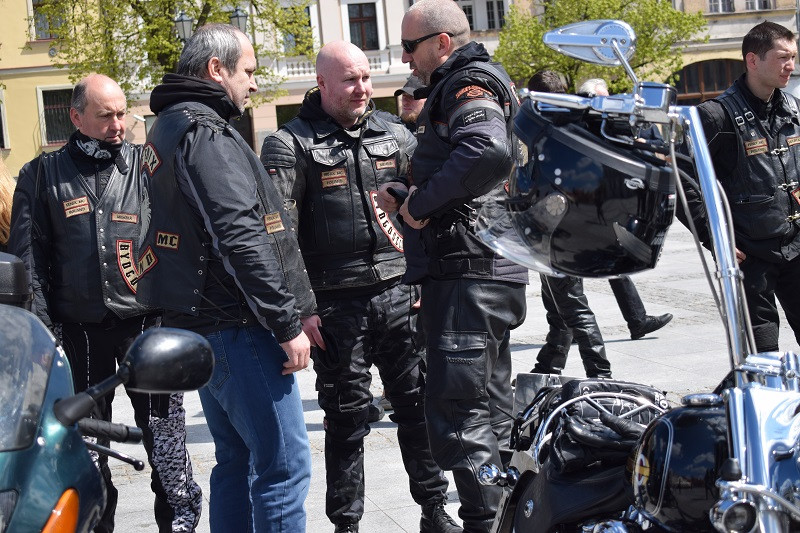 Przystanek Chełmno - spotkanie motocyklistów na rynku