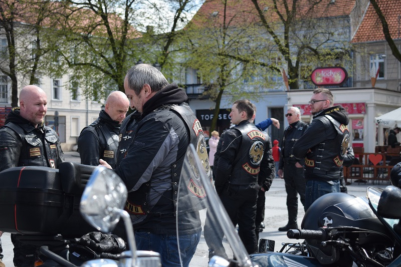 Przystanek Chełmno - spotkanie motocyklistów na rynku