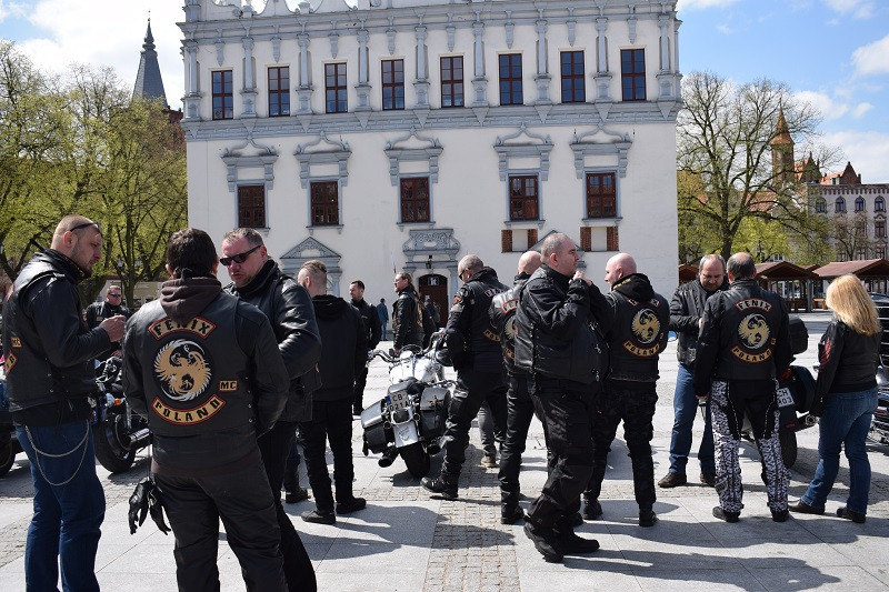 Przystanek Chełmno - spotkanie motocyklistów na rynku