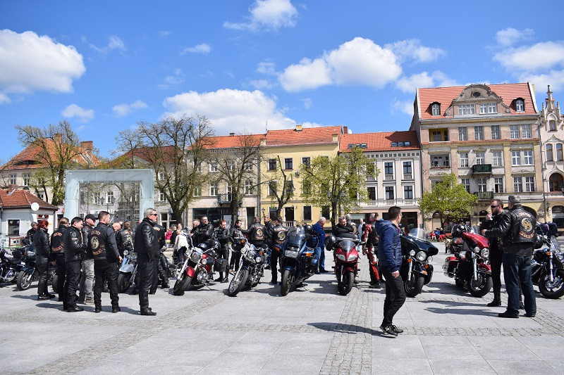 Przystanek Chełmno - spotkanie motocyklistów na rynku