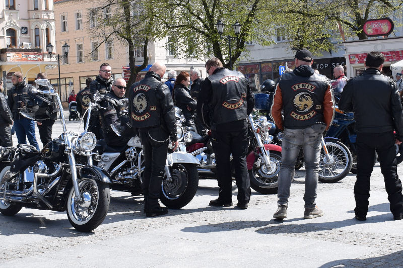 Przystanek Chełmno - spotkanie motocyklistów na rynku