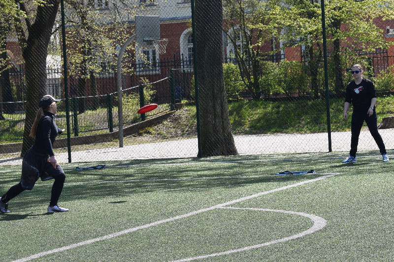 Frisbee Day ? gry i zabawy z dyskiem frisbee zorganizowane przez KS Nine Hills Chełmno