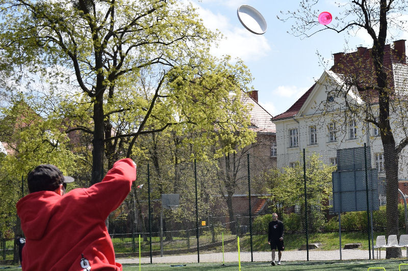 Frisbee Day ? gry i zabawy z dyskiem frisbee zorganizowane przez KS Nine Hills Chełmno