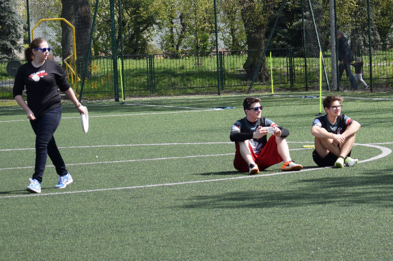 Frisbee Day ? gry i zabawy z dyskiem frisbee zorganizowane przez KS Nine Hills Chełmno