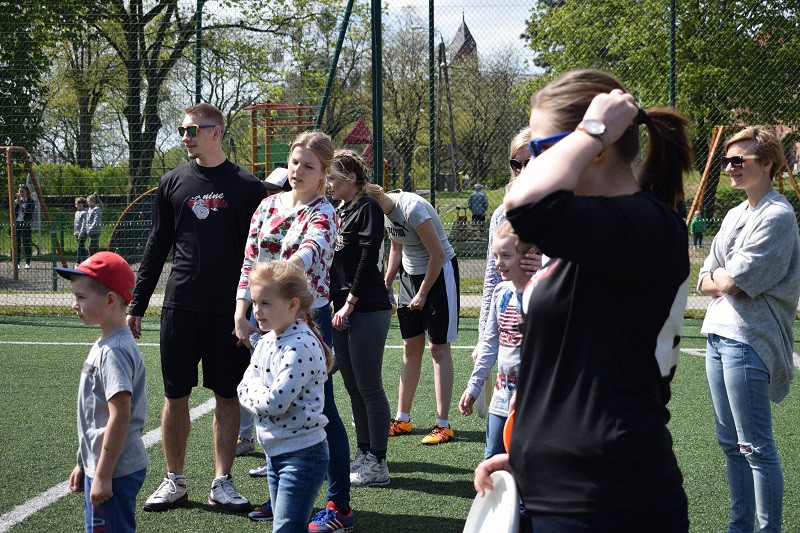 Frisbee Day ? gry i zabawy z dyskiem frisbee zorganizowane przez KS Nine Hills Chełmno